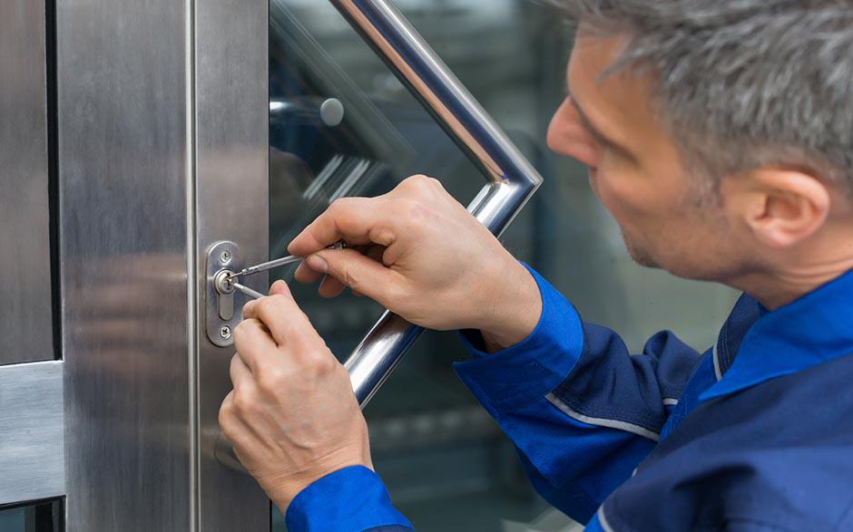 spécifiques serrure porte blindee Le Vésinet